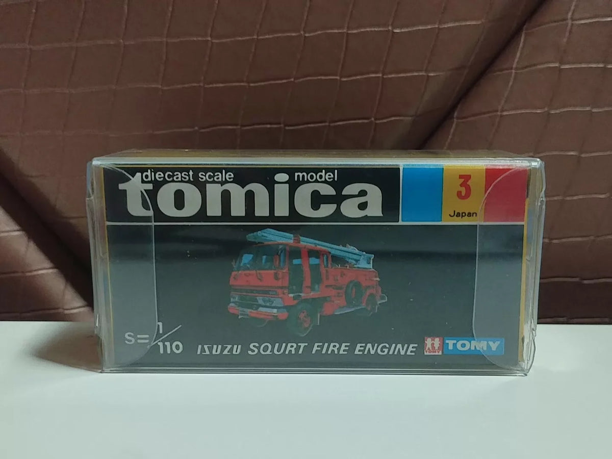 TOMICA 3 ISUZU SQURT FIRE ENGINE