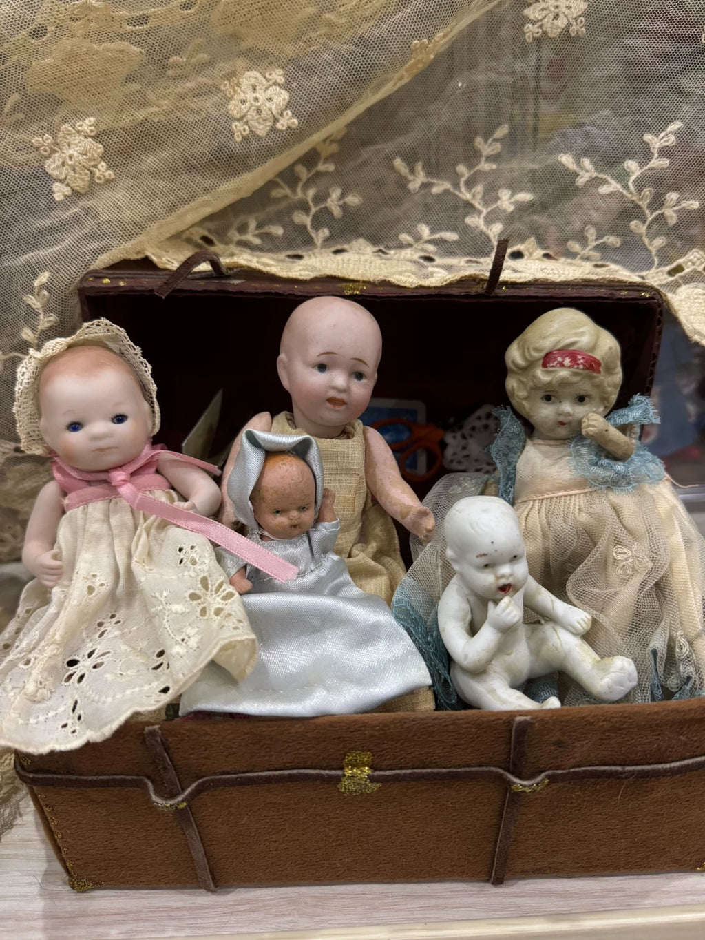 300926-toy-24 Japanese Antique Doll Full Porcelain Knuckle Frozen Leg
