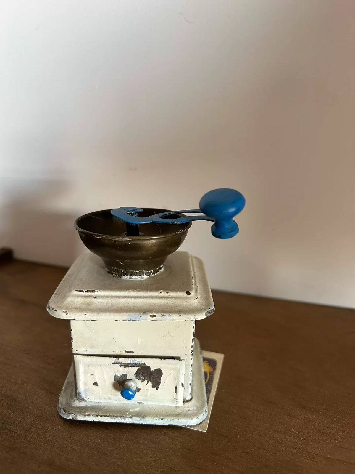 200926-toy-39 Antique coffee bean grinder miniature