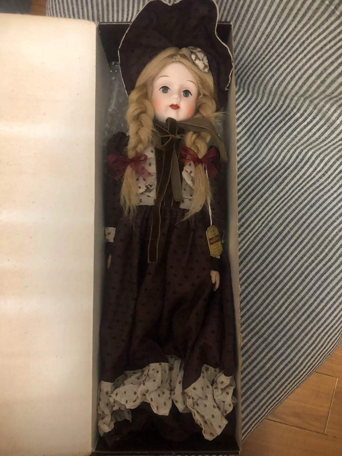 260926-toy-59 Turn The sea found German antique doll old with head hands feet shoes