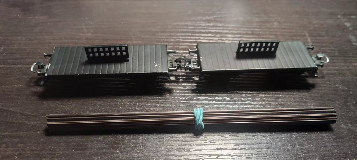 051026-toy-3 HO rail 1/87 scale Marklin double flat car load AC wheel all-metal Mar No Box
