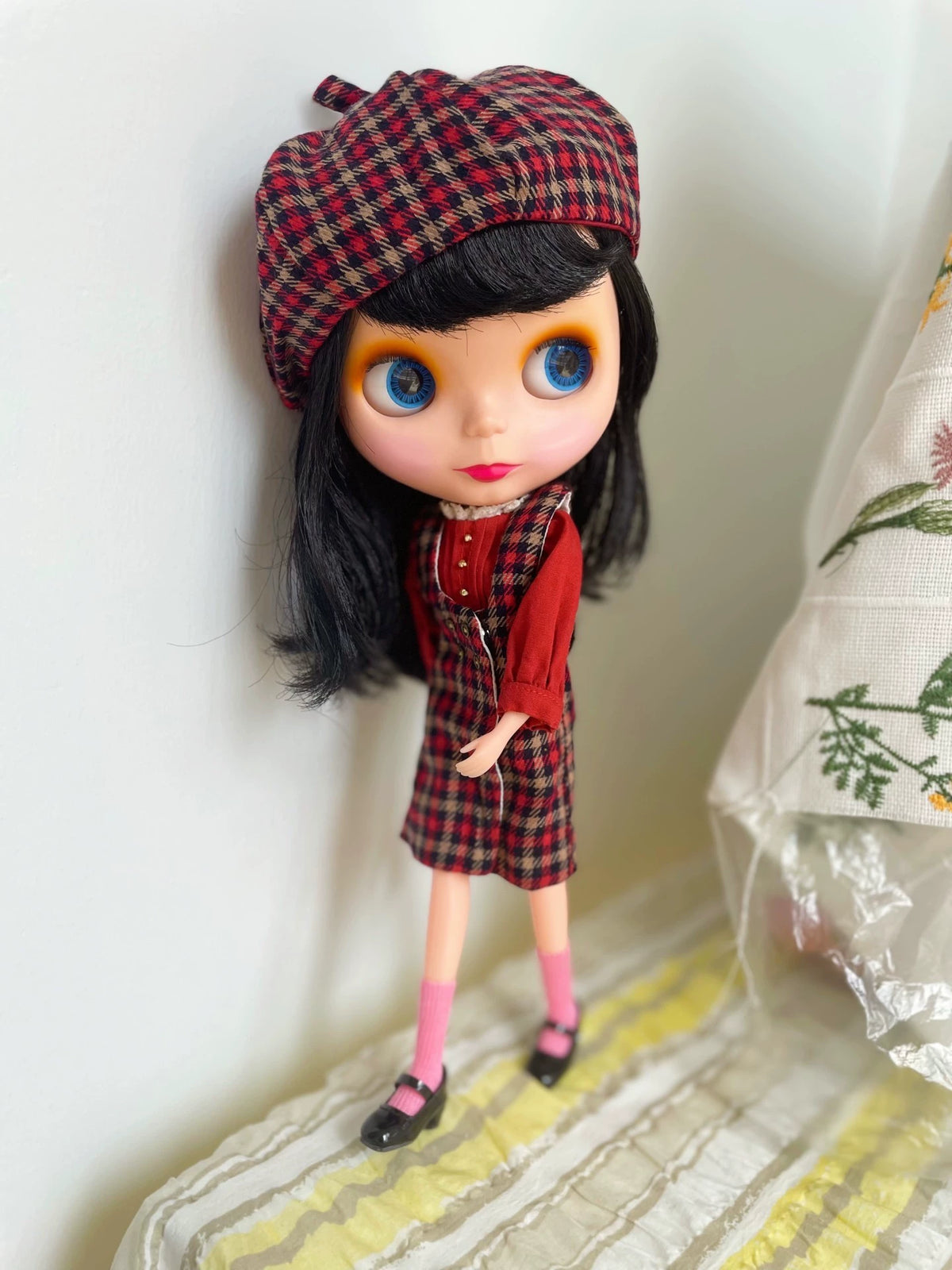 081026-toy-5 Blythe makeover bl arkin big gold dash flyman mondrian hollywood original dol