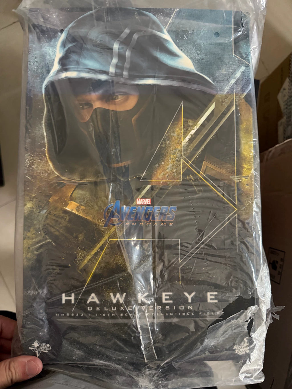 161026-toy-13 ht hottoys 1/6 Avengers 4 Hawkeye Ronin