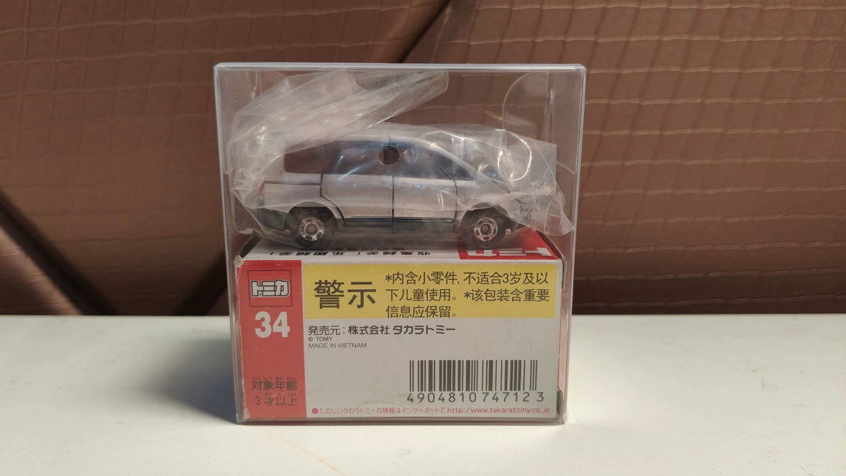 150926-toy-31 Tomica out-of-print red and white box No. 34 Mitsubishi DELICA D: 5