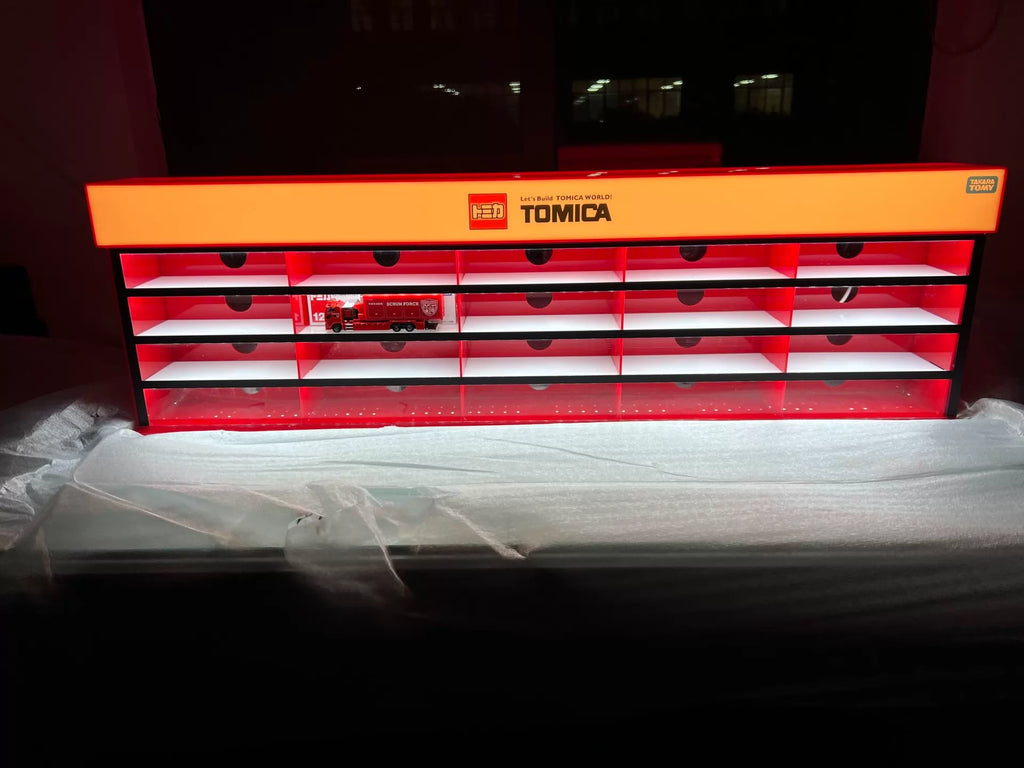 260926-toy-1 Tomica Domeka car model display cabinet specially placed long box