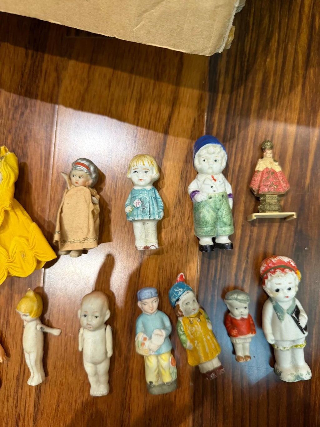 250926-toy-58 Japanese antique doll Charlotte Frozen Charlie house characters