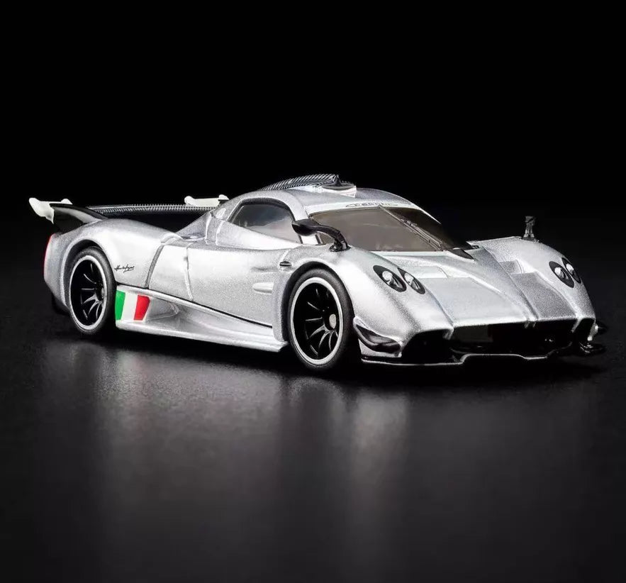 200926-toy-64 Hot Wheels RLC Pagani Huayra Silver Flowers