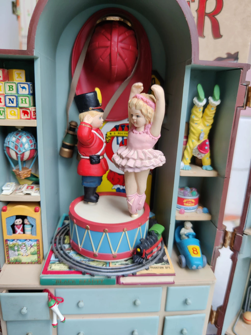 040926-doll-57 Spot enesco dreamer the dreamer keeper music box original box complete