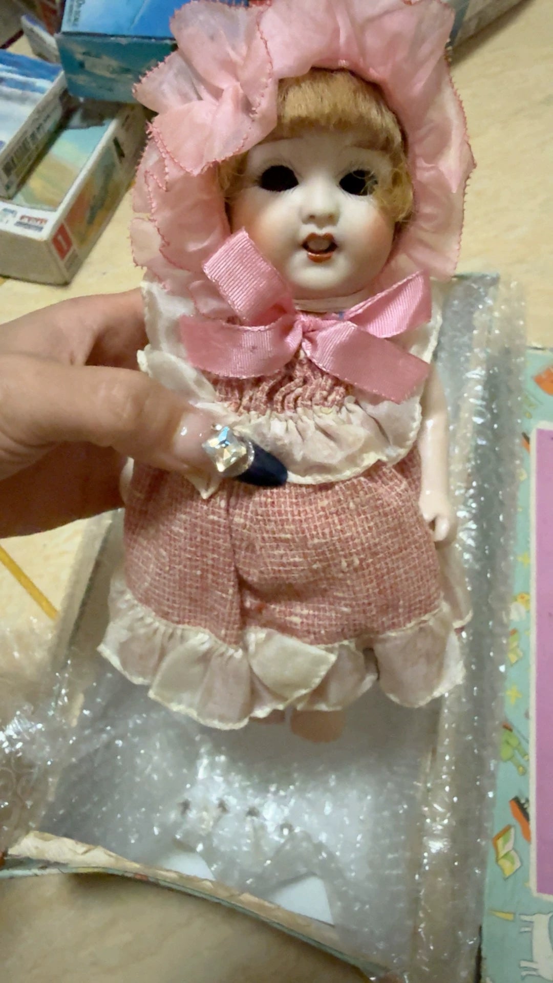 260926-toy-57 Thick soup doll eyes fall into the inside will repair careless pat