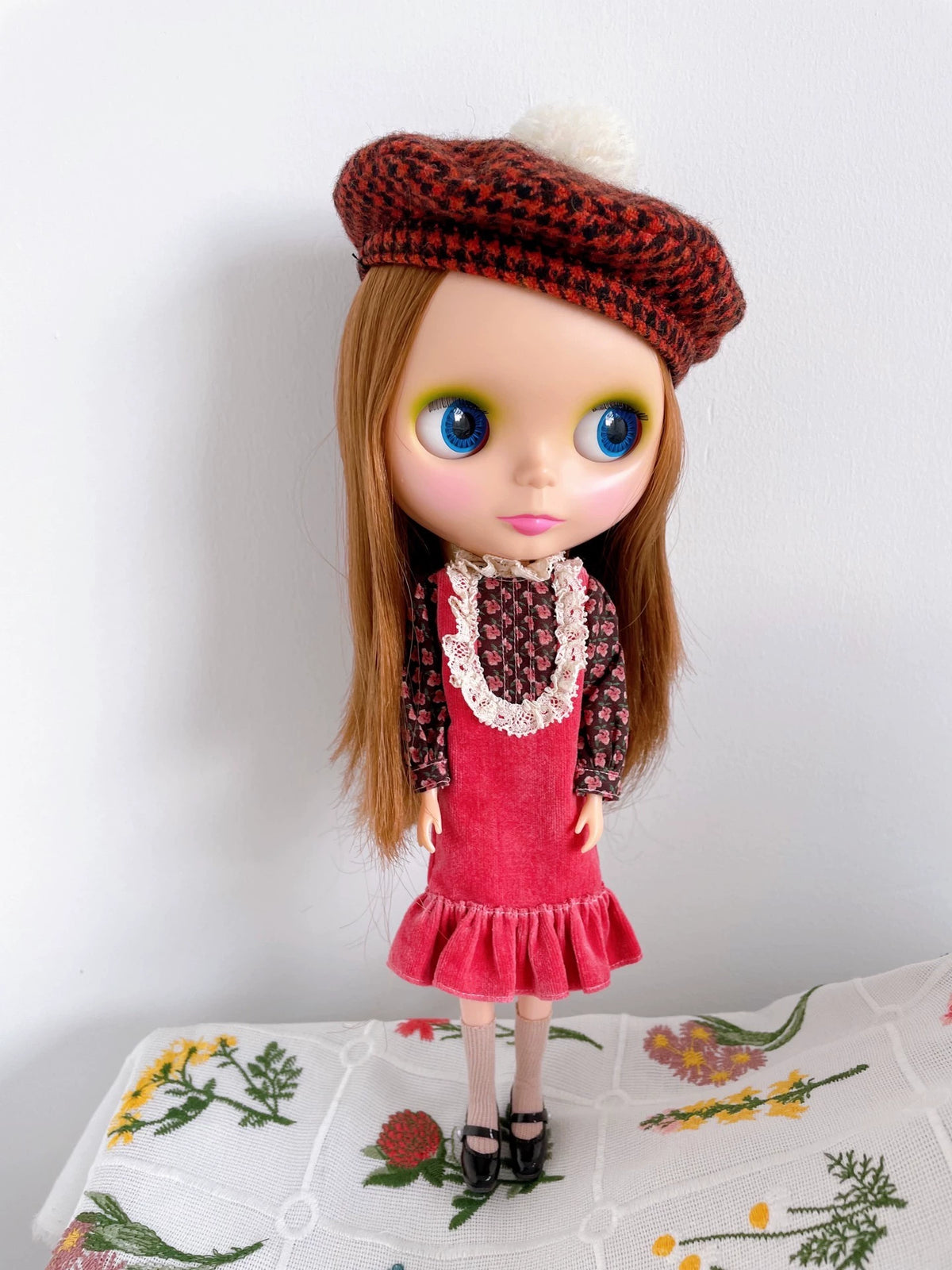 081026-toy-4 Blythe makeover bl dash barco parco mondrian hollywood doll cloth ebl cherry