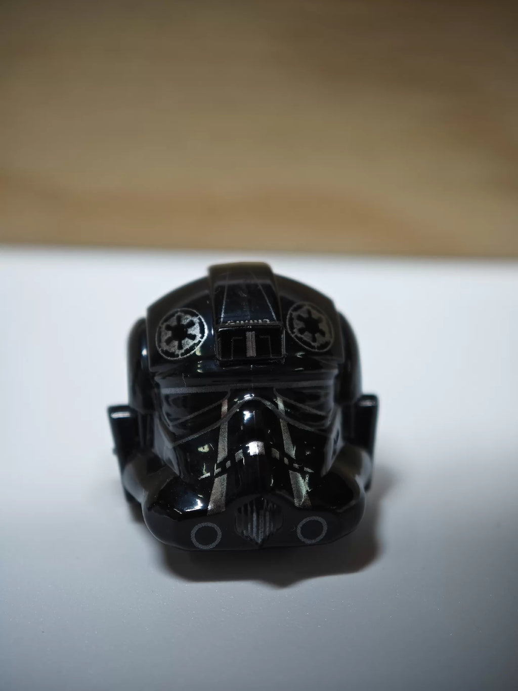 031026-toy-20 SW632 TIE fighter pilot with arm print good no oxidation cracks swing