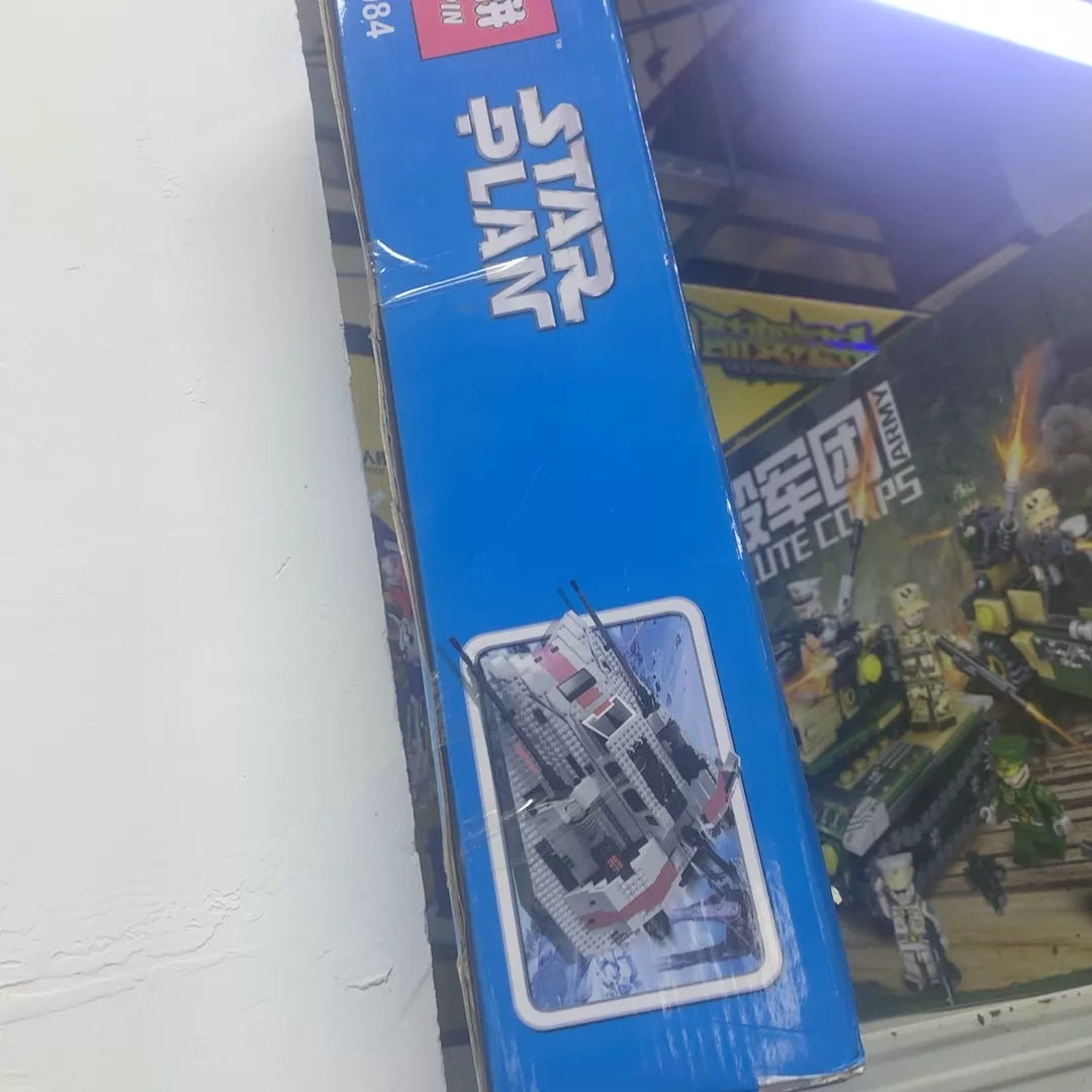 031026-toy-15 LEGO Star Wars Domestic old out-of-print UCS series Rebel Snow Fighter