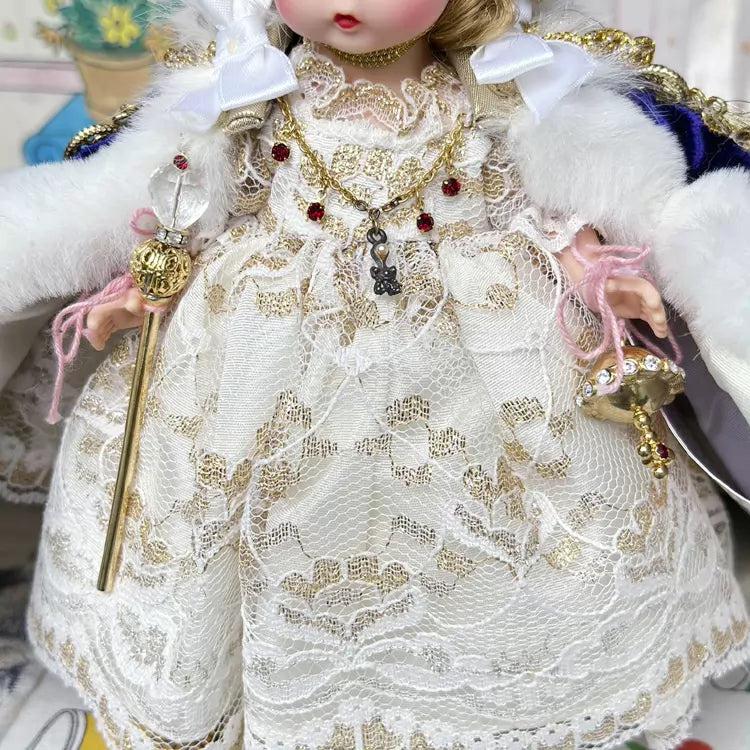 040926-doll-237 Antique Doll Madame Alexander Doll Queen Elizabeth of England