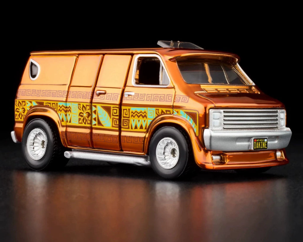 260926-toy-49 Hot Wheels RLC Red Line Club Exclusive 70s Dodge Tradesman Van Plated Orange Four Doo