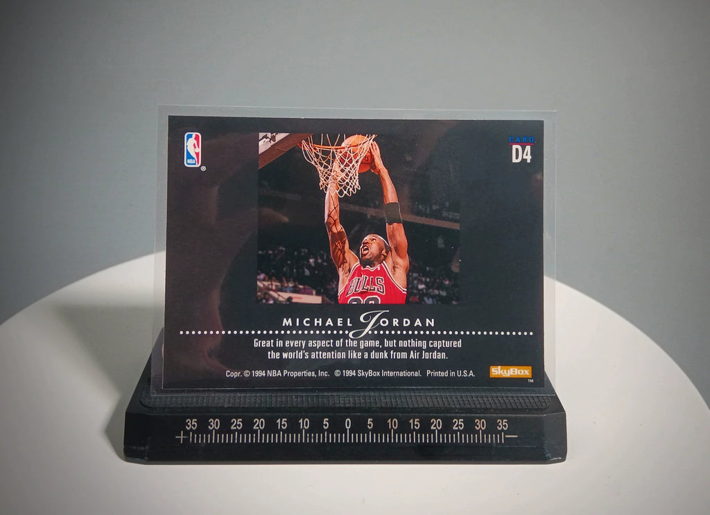 121026-toy-8 Lao Card SkyBox Premium Michael Jordan God of Basketball Large Scale B 1994