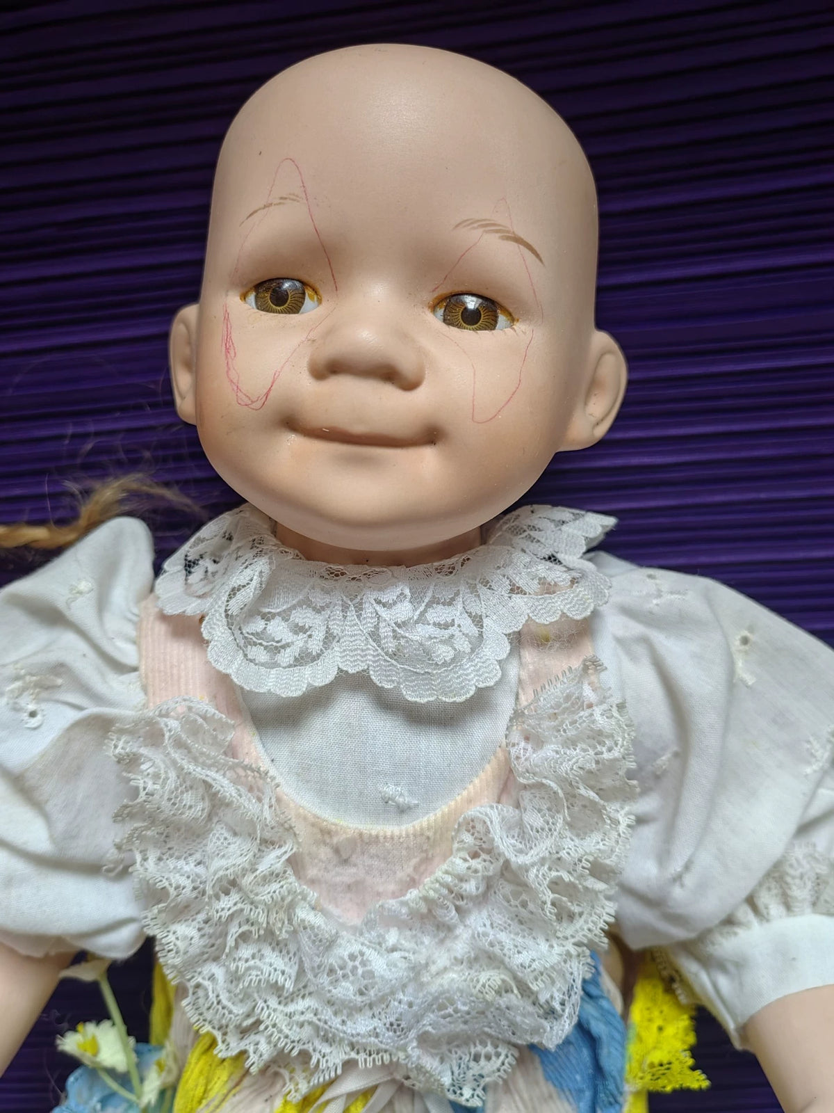 210926-toy-65 Antique ceramic dolls found missing from packaging