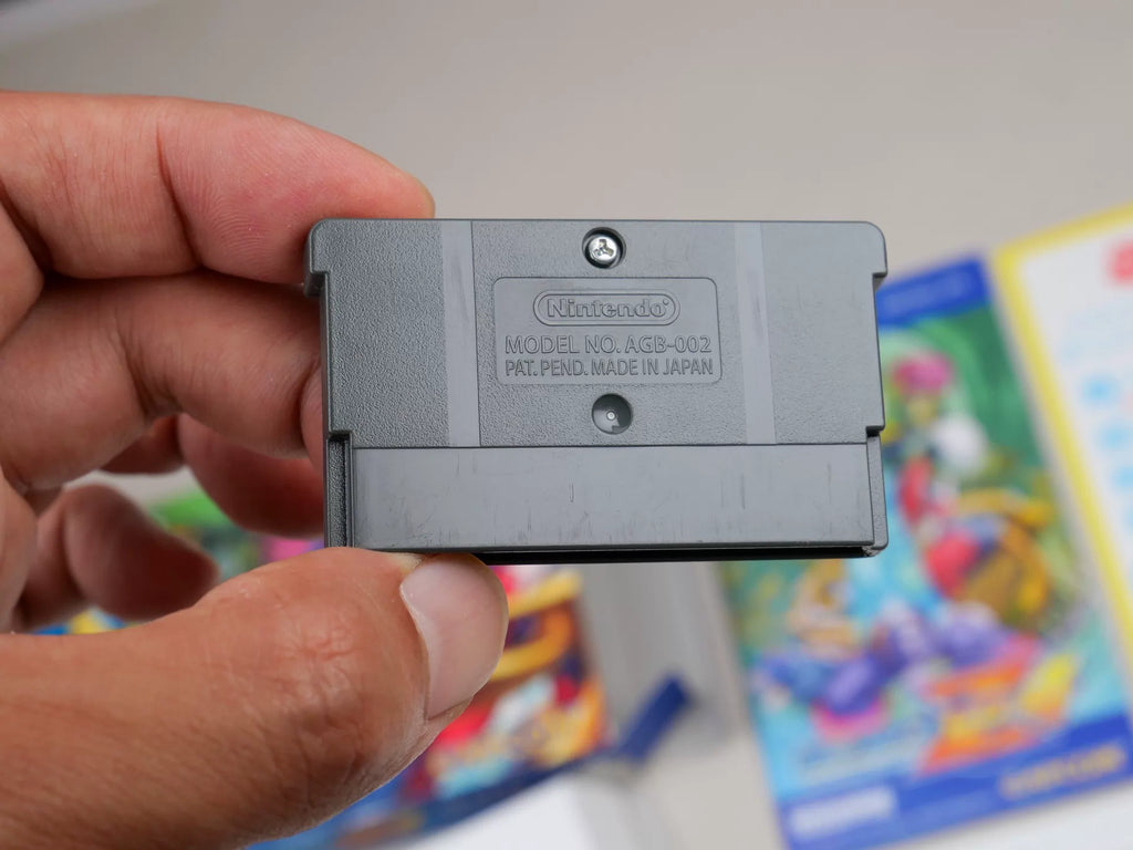 120926-toy-43 GBA game, Rockman Zero4, original genuine cassette, rare, color as shown in the picture, full box, box has traces of normal use, chip memory, function, transparent protective box included in shipping.