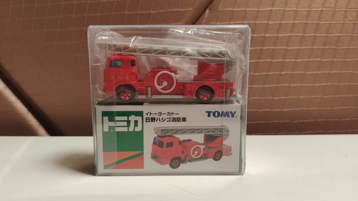 150926-toy-95 TARATA TOMY hino fire engine