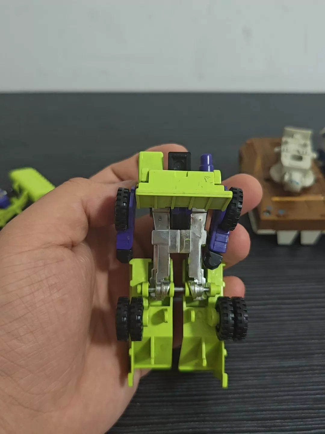210926-toy-67 Transformers old toys G1 Hasbro scraper bucket condition and accessories What you s