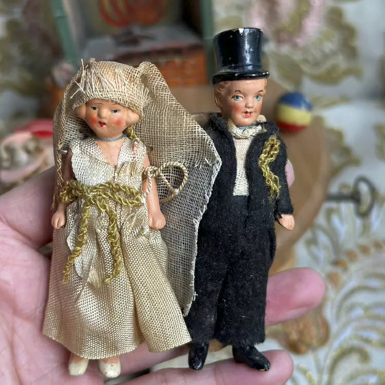 040926-doll-239 Antique German thick soup full porcelain palm treasure joint body dollhouse cloth puppet with original packaging