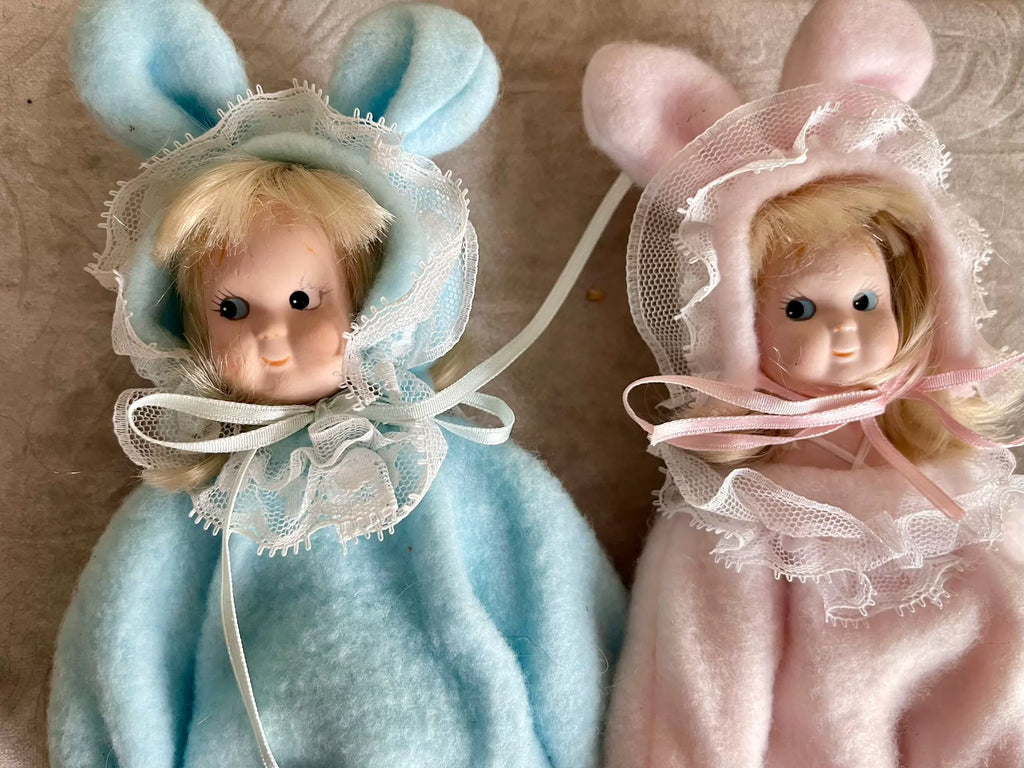 210926-toy-57 pair of rabbit-shaped antique porcelain dolls about 21cm tall