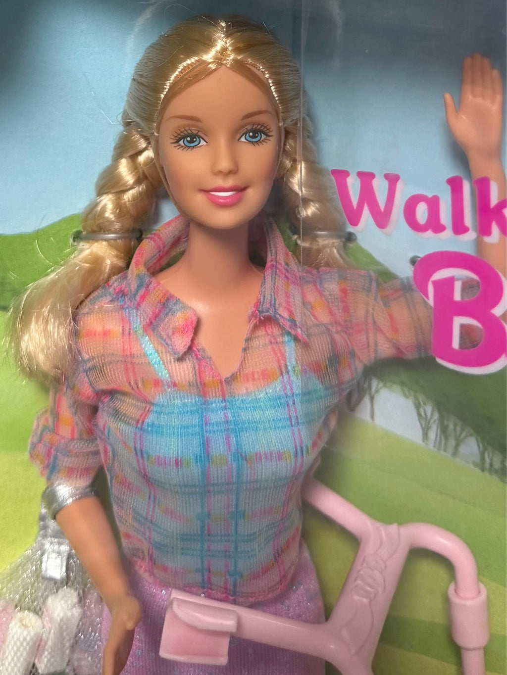 180926-toy-5 Barbie Walking Out of Print Collection Krissy
