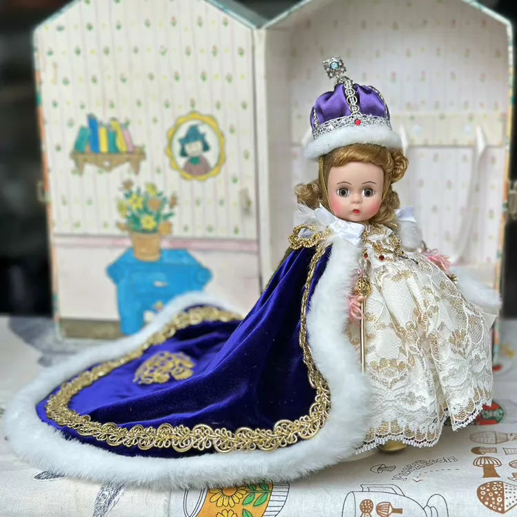 040926-doll-237 Antique Doll Madame Alexander Doll Queen Elizabeth of England