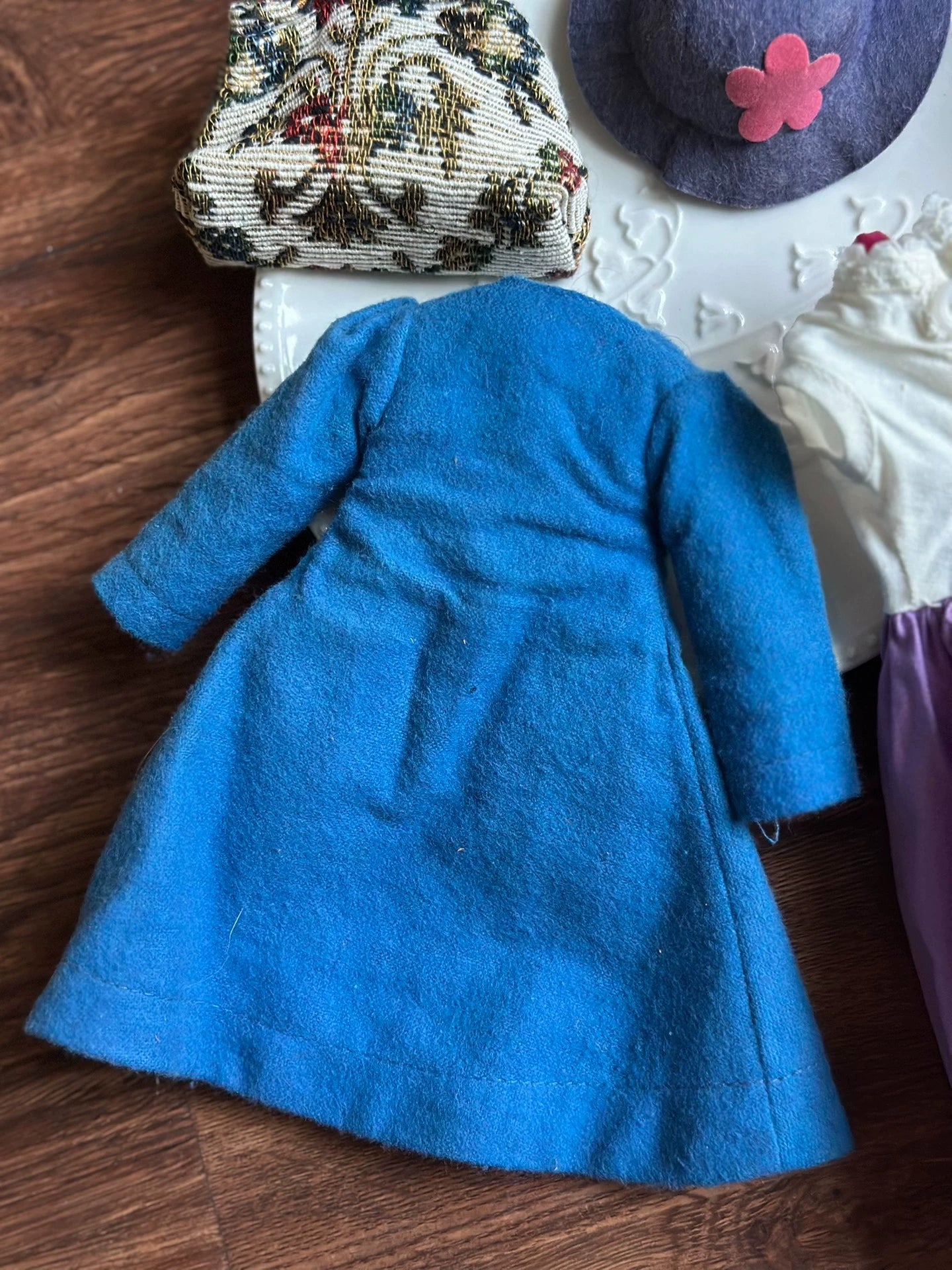 040926-doll-64 Antique Doll Clothes Set