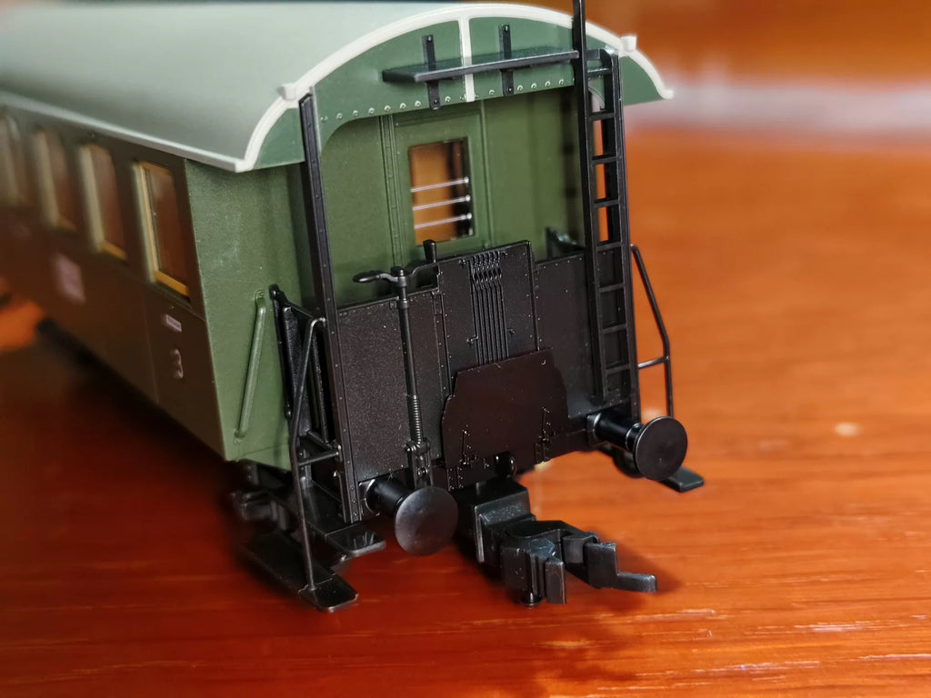 051026-toy-2 Fleischmann two-axle bus 1 section HO proportion