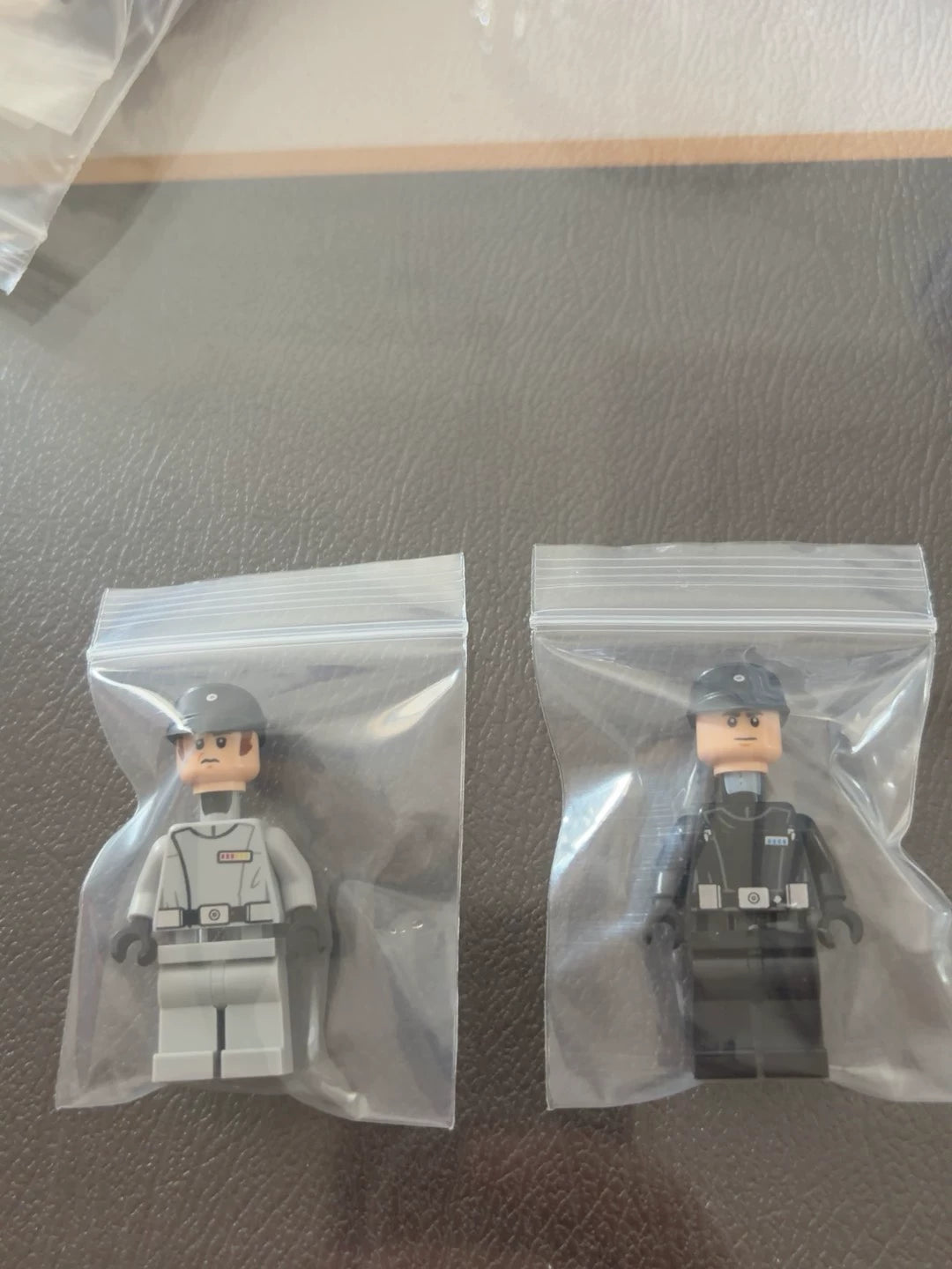 031026-toy-18 LEGO Star Wars minifigures