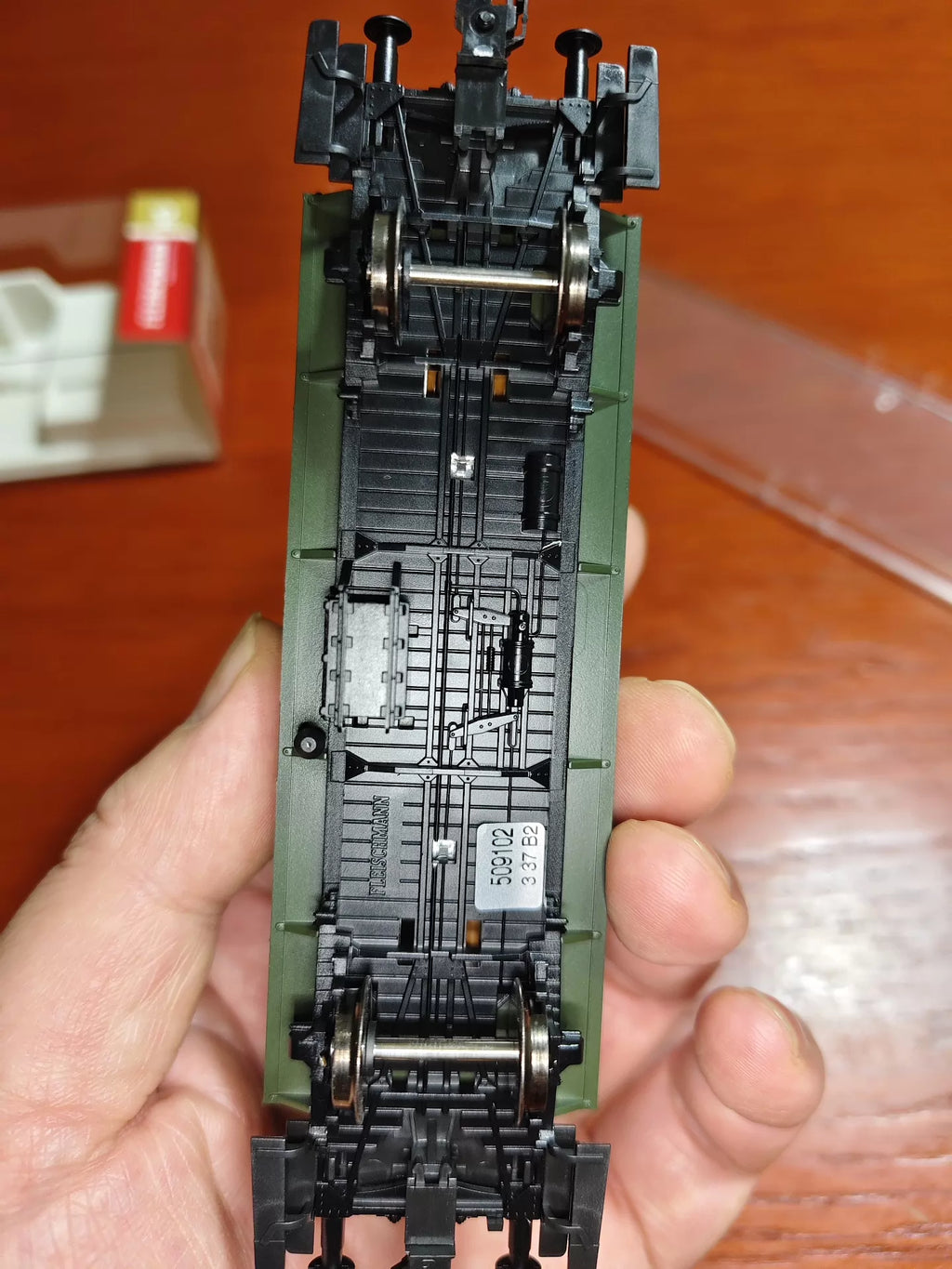 051026-toy-2 Fleischmann two-axle bus 1 section HO proportion