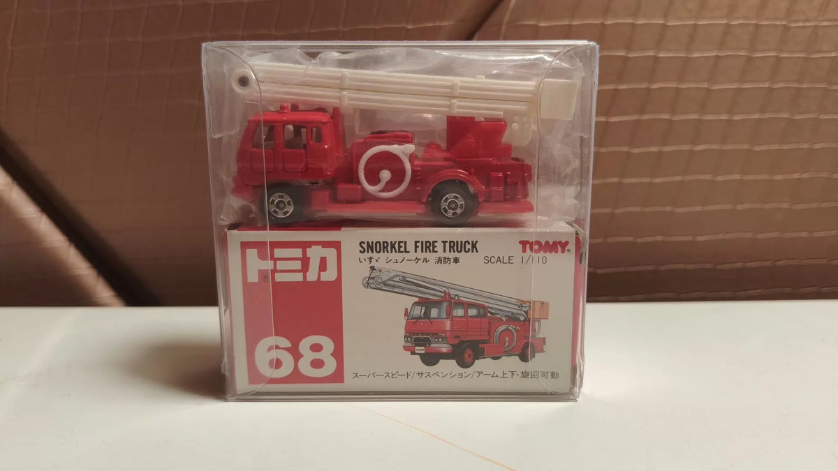 150926-toy-116 TOMICA 68 SNORKEL FIRE TRUCK
