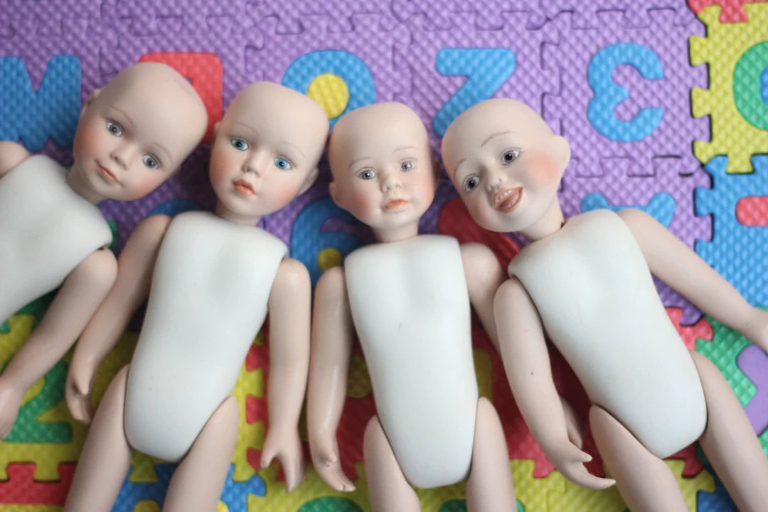 300926-toy-54 Porcelain doll antique full head and feet movable height 23 cm 2 eye c