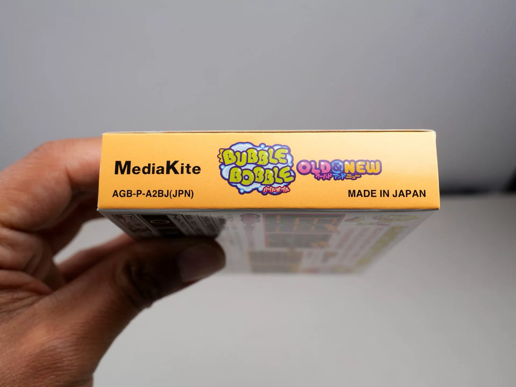 GBA game, Bubble Dragon old&new, original and genuine, as shown in the picture, the box says all American, the state is beautiful, the memory function of the cartridge chip is normal, and the transparent protection box is delivered free of charge.