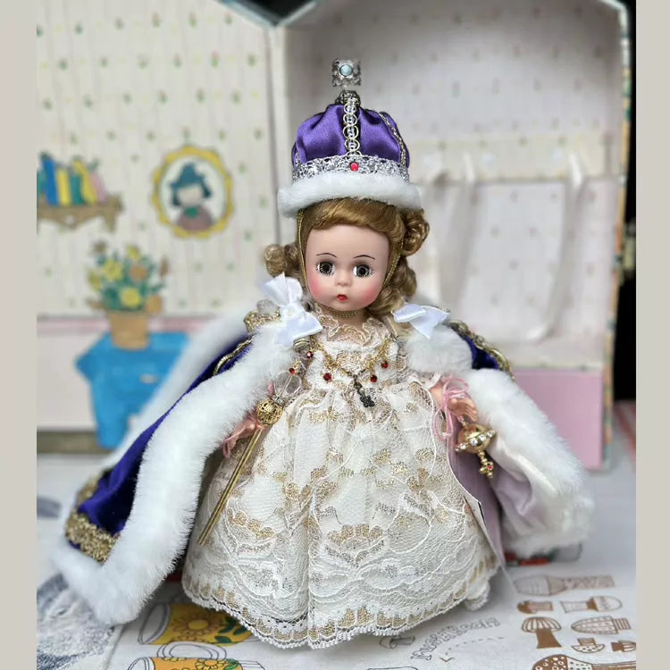 040926-doll-237 Antique Doll Madame Alexander Doll Queen Elizabeth of England