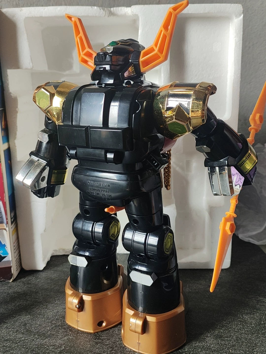 101026-toy-1 DX Super Alloy Rider Fit Bruta Ullas Star Beast Black Bull