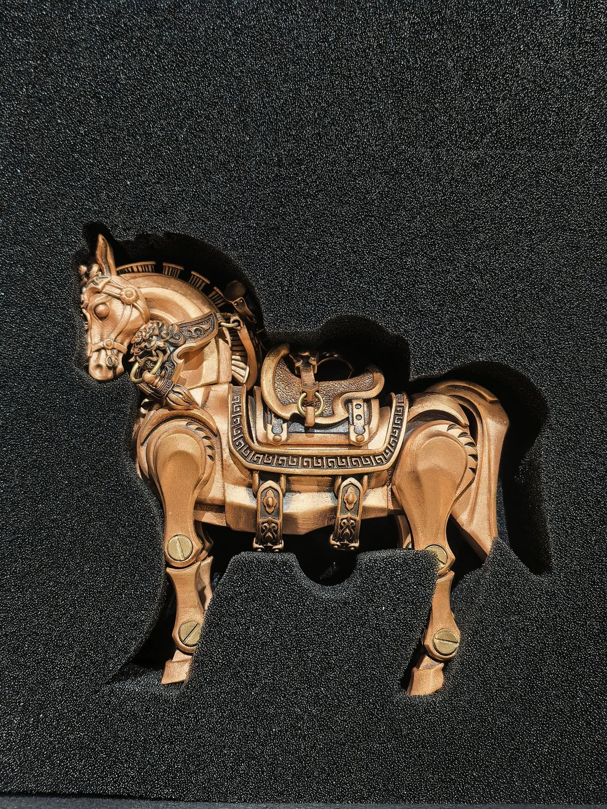 031026-toy-49 Zhuojiang Utopia out-of-print war horse pure red copper rabbit brand o New
