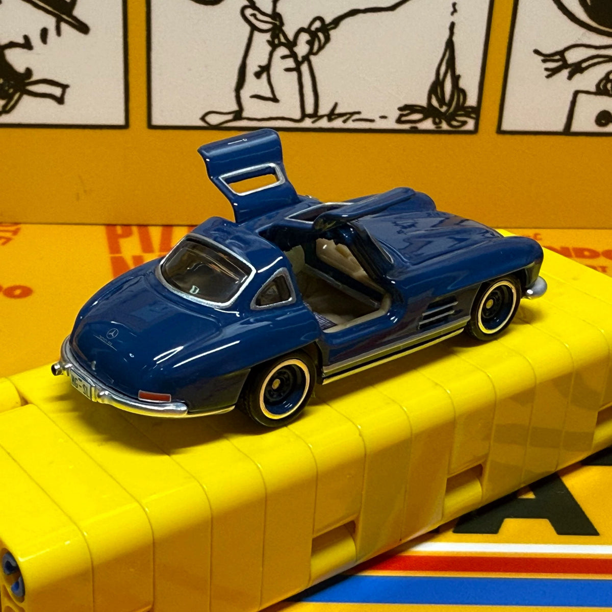 260926-toy-51 Hot Wheels RLC Mattel Hotwheels Brick Shop Premium Mercedes-Benz 300SL Limited Editio
