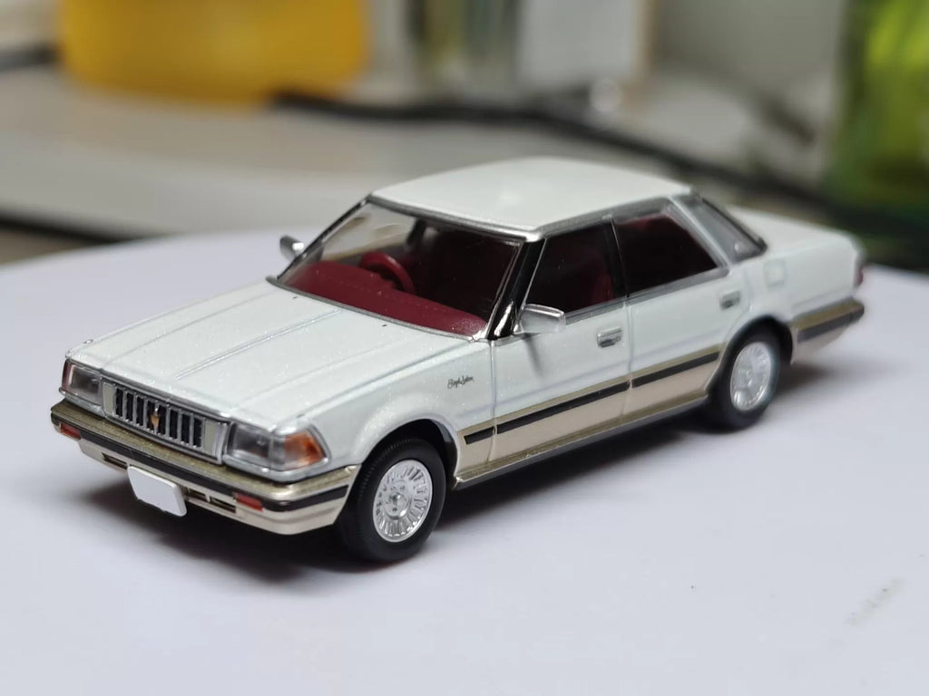 260926-toy-77 Tomica Limited Vintage Neo LV-N175b Toyota Crown Hardtop Supercharger 1985 1/64