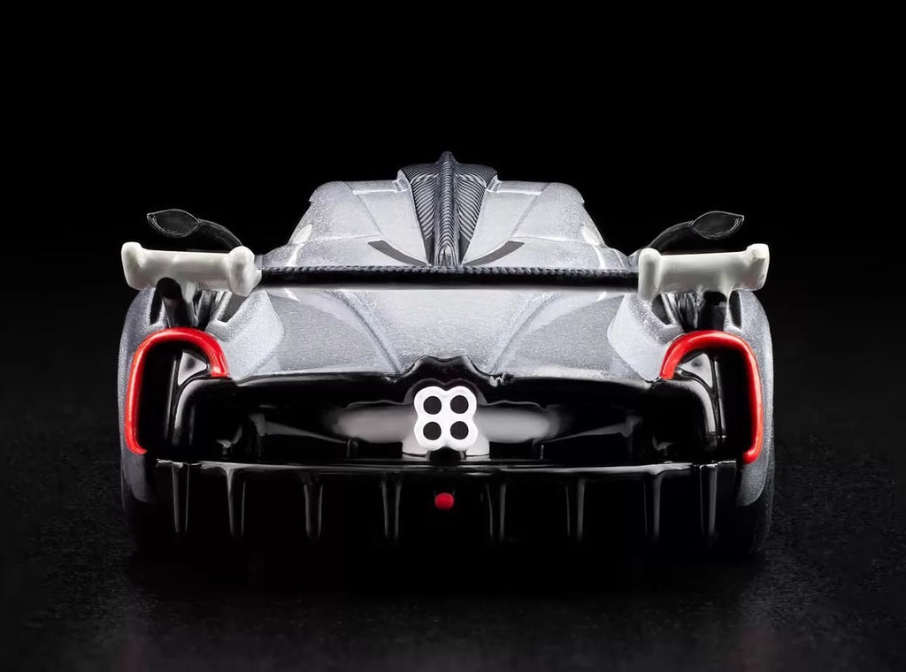 200926-toy-68 Hot Wheels RLC Exclusive 21 Pagani Huayra Silver Front Cover Detachable Crystal Coffi