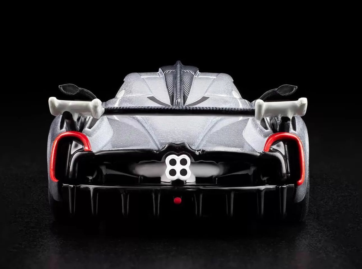 200926-toy-68 Hot Wheels RLC Exclusive 21 Pagani Huayra Silver Front Cover Detachable Crystal Coffi