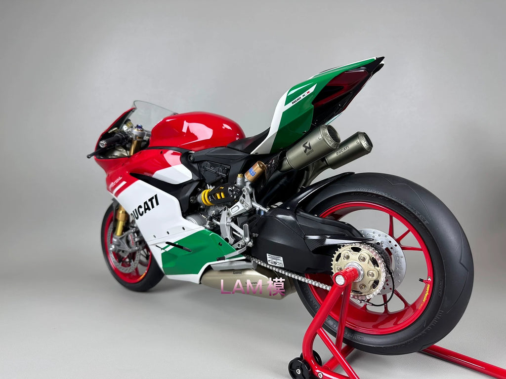 131026-toy-1 Pocher 1/4 Ducati 1299R FINAL EOITION+modification screws+full vehicle