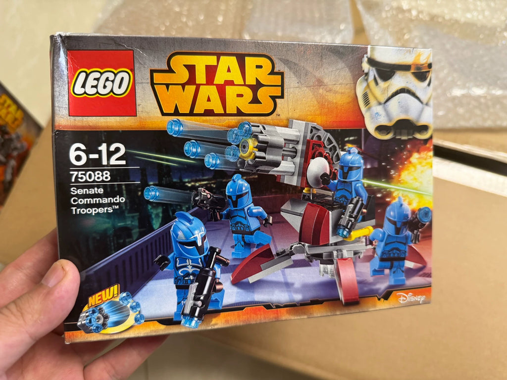 021026-toy-7 LEGO Star Wars Out-of-print 75088 Senate Commando old model New