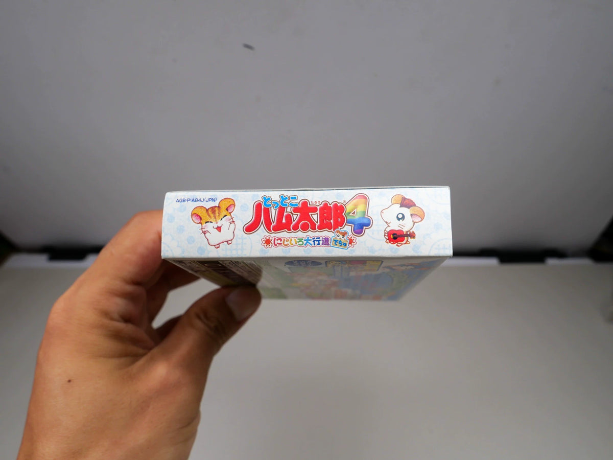 120926-toy-47 GBA game, Hamtaro 4, genuine cassette, as shown in the picture, medieval good, full box, condition, chip memory, normal function, transparent protective box included in shipping.