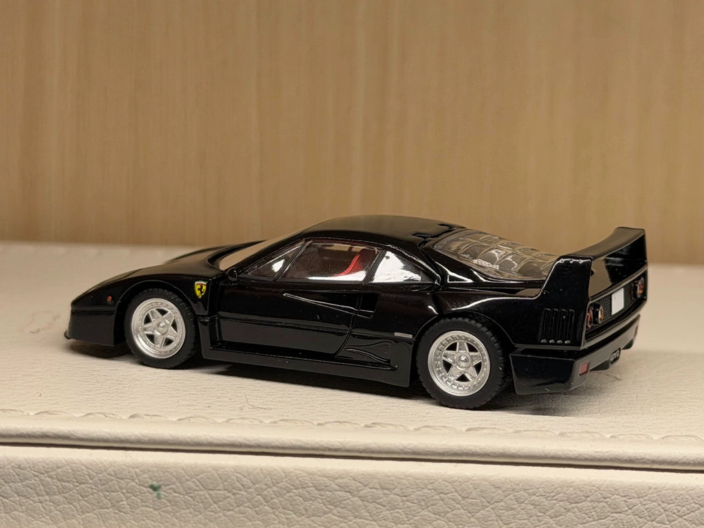 260926-toy-6 Tomica Limited Vintage Domica TLV Neo black Ferrari F40 1/64 scale