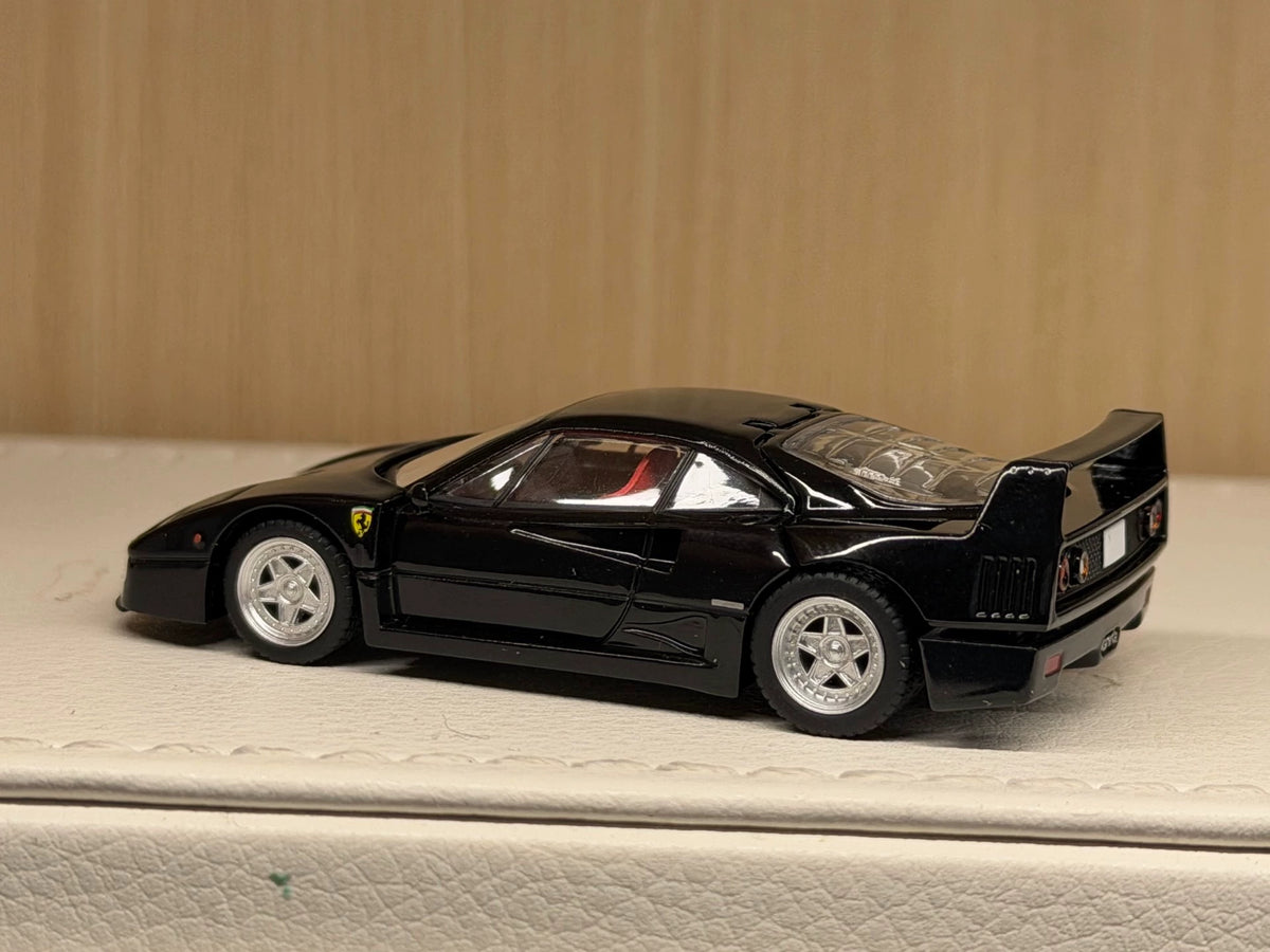 260926-toy-6 Tomica Limited Vintage Domica TLV Neo black Ferrari F40 1/64 scale