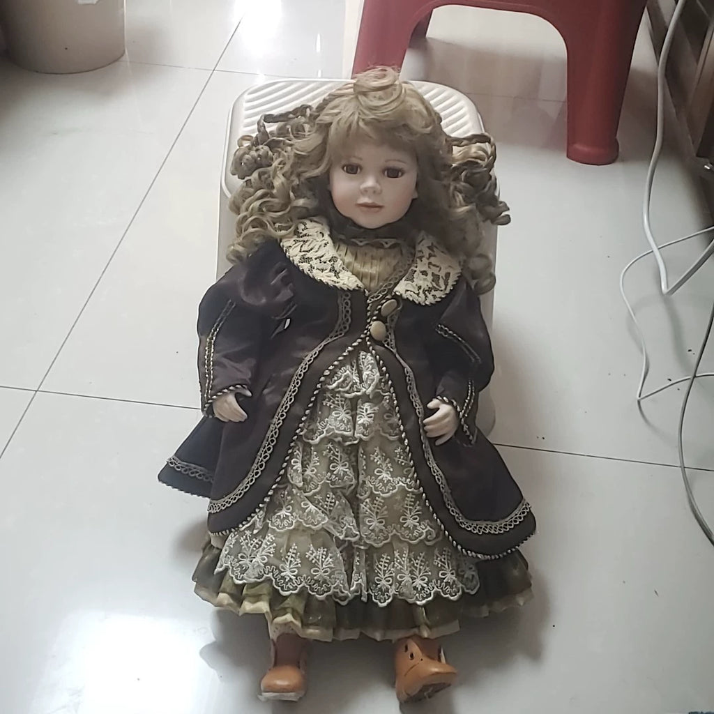 260926-toy-56 Kestner This beautiful 152 plain porcelain doll is designed in vintage style w