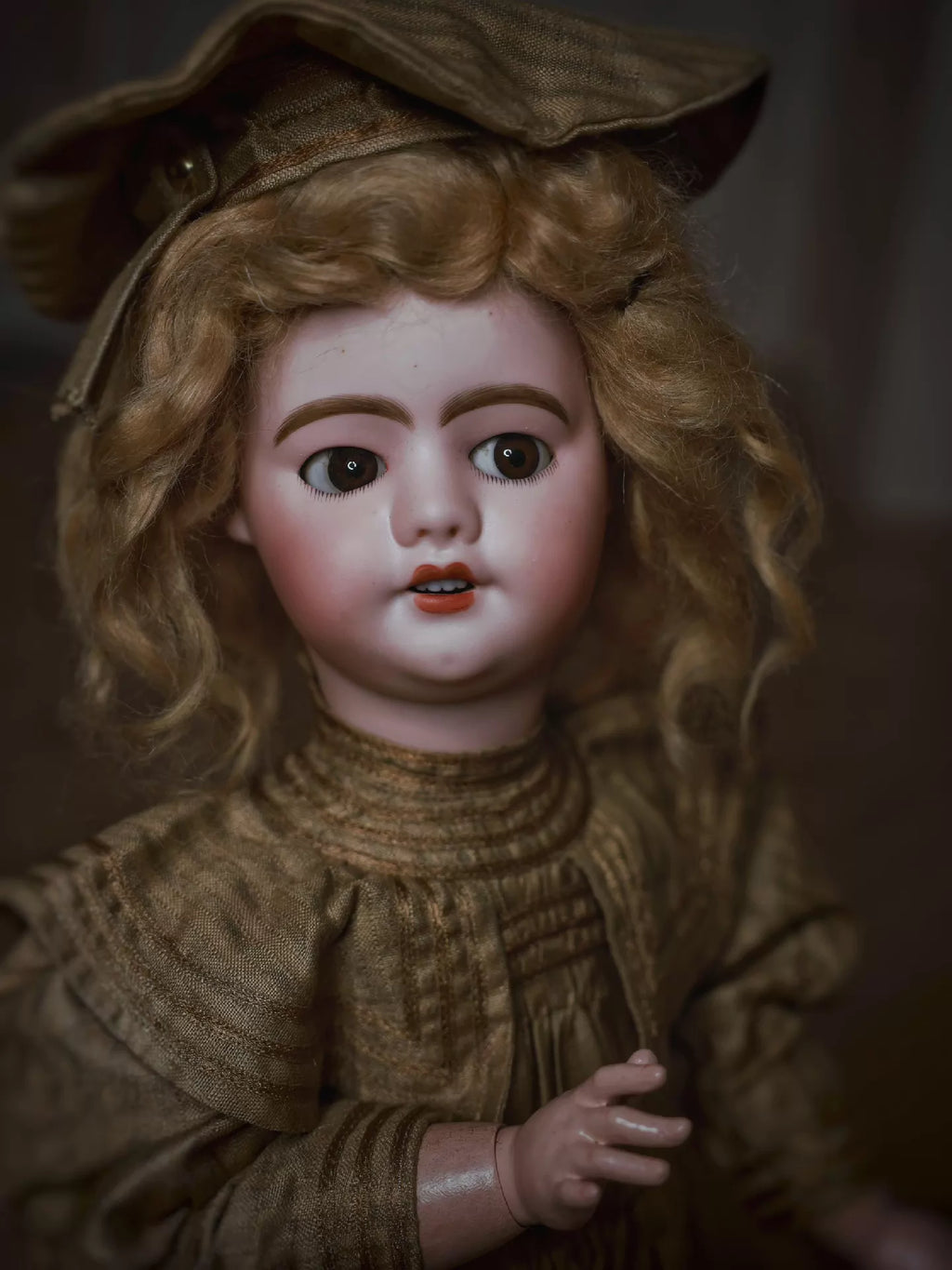 081026-toy-25 fabo sfbj french antique ceramic doll