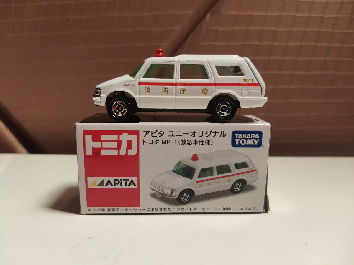 150926-toy-13 TOMECA Tomica APITA Exhibition Special Note Limited Toyota MP-1 Fire Ambulance Toyota MP-1