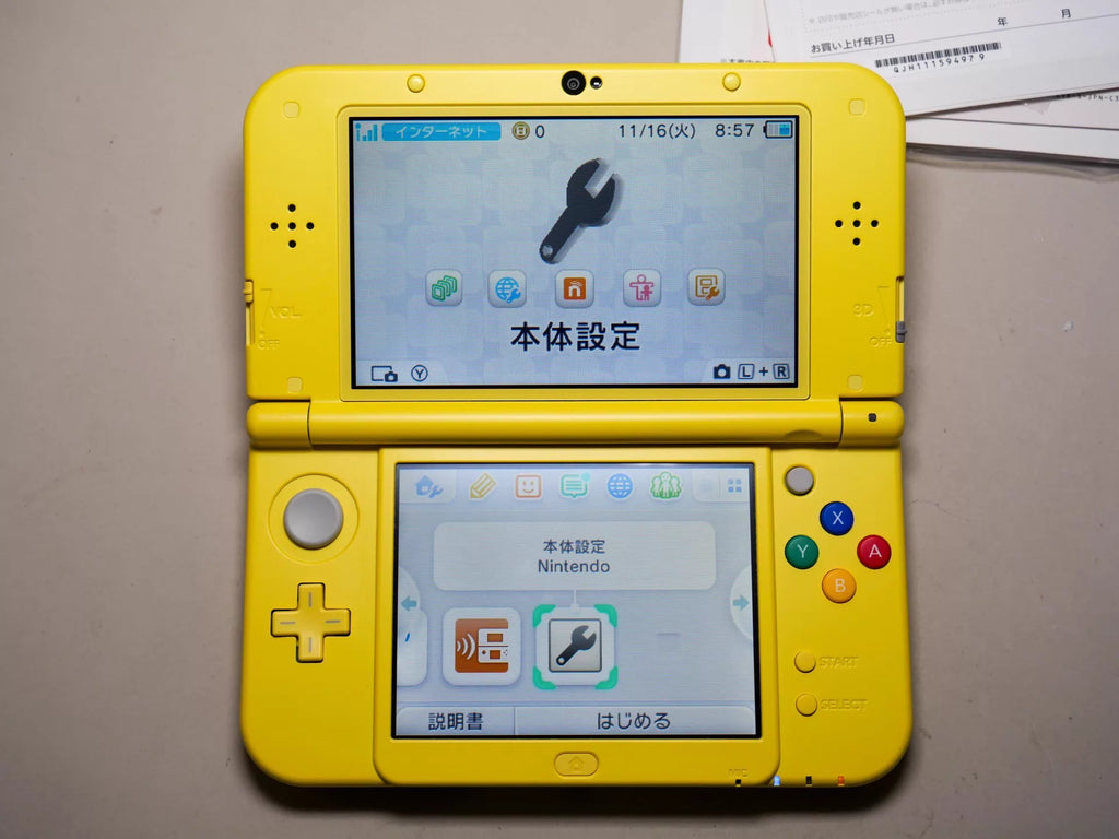 Nintendo new3ds ll handheld phone, new big three Pikachu limited edition, all original code, not cracked, color as shown in the picture, the box is complete, the whole is close to the new machine, figure 9 flaws, other no damage, the screen is not